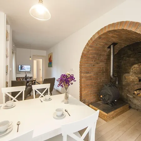 Apartman Latron 98