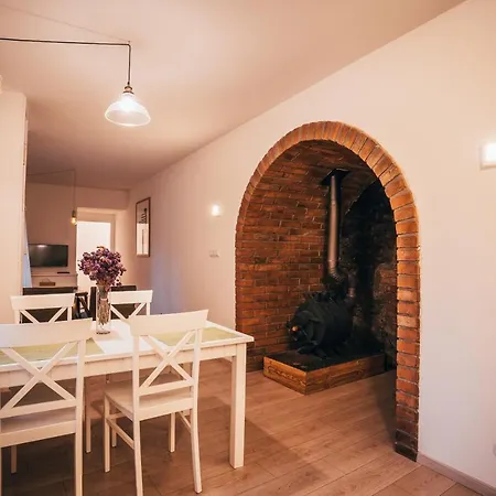 Appartement Latron 98 *