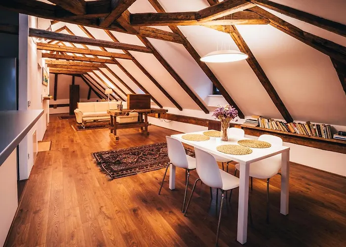 Latron 98 チェスキー クルムロフ